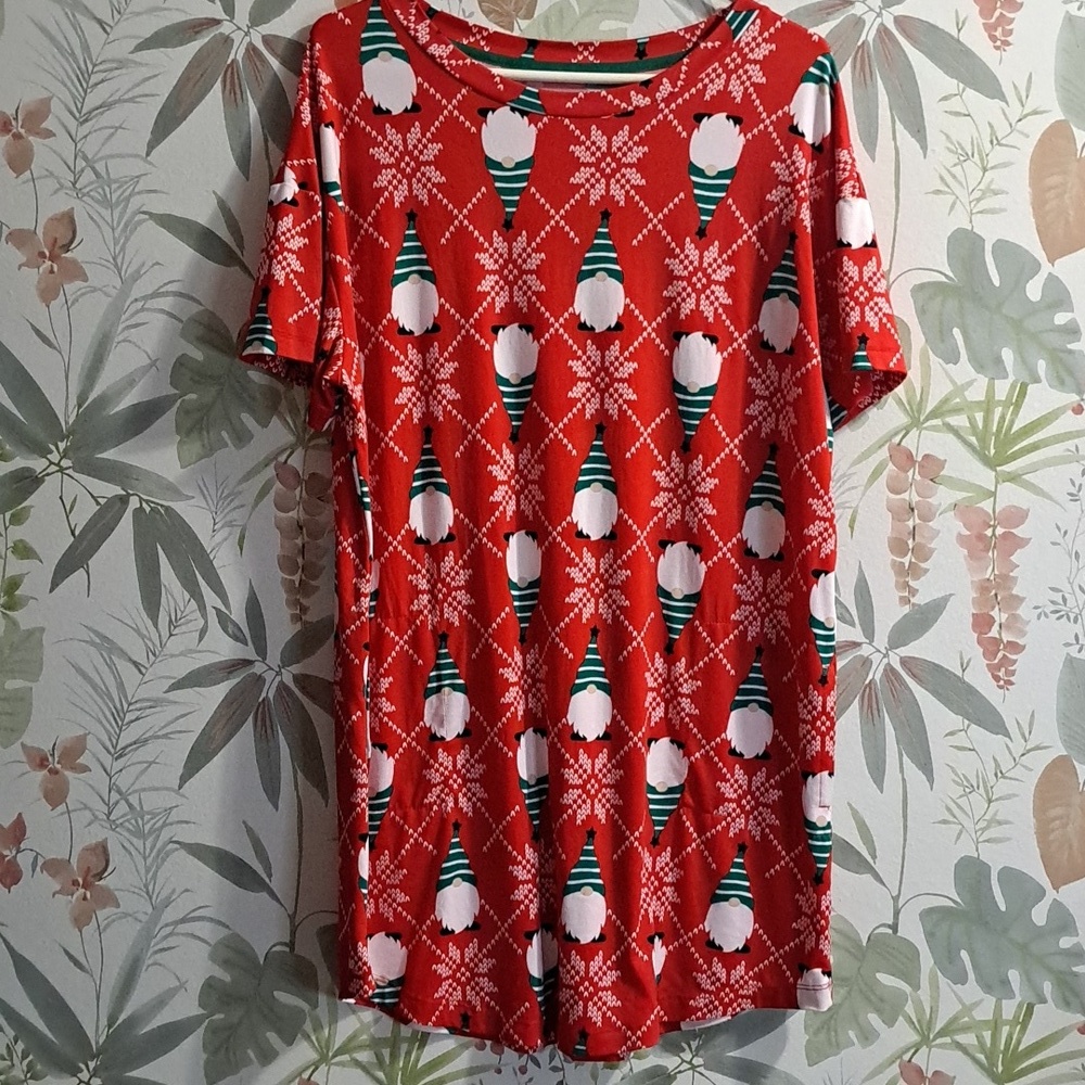 Secret Treasures Pink and Green Christmas Gnome Nightgown Size Small Medium